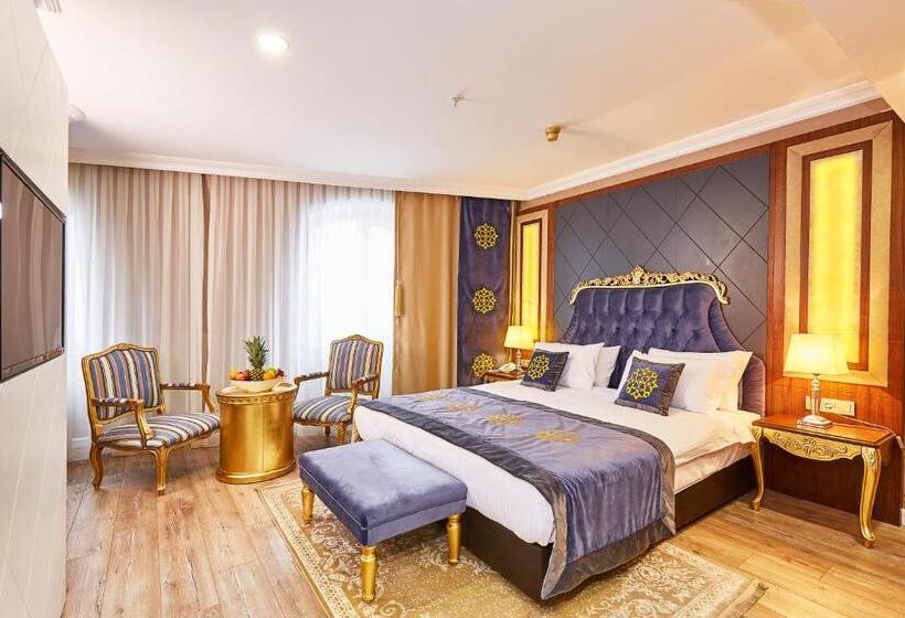 سوییت لوکس, Seres Hotel Old City