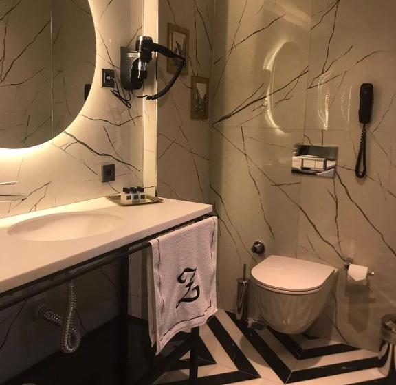 اتاق استاندارد سه نفره, The New Hotel Zeybek