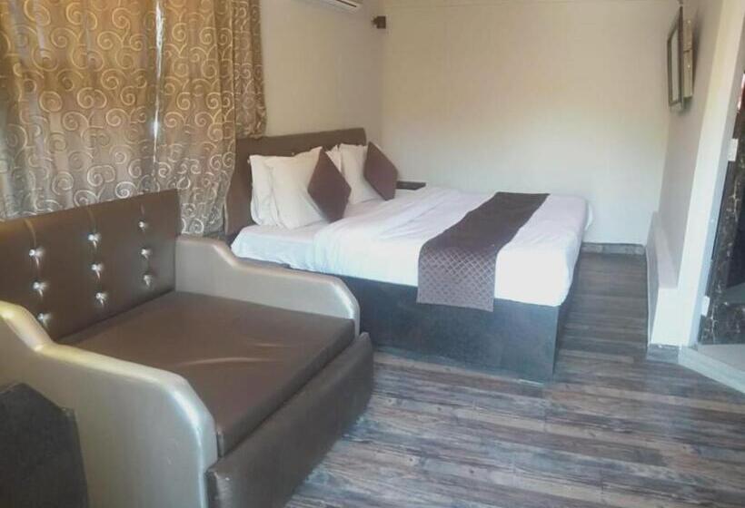 Трехместный Номер Комфорт, Comfort Inn Silver Arch Hotel, Mussoorie