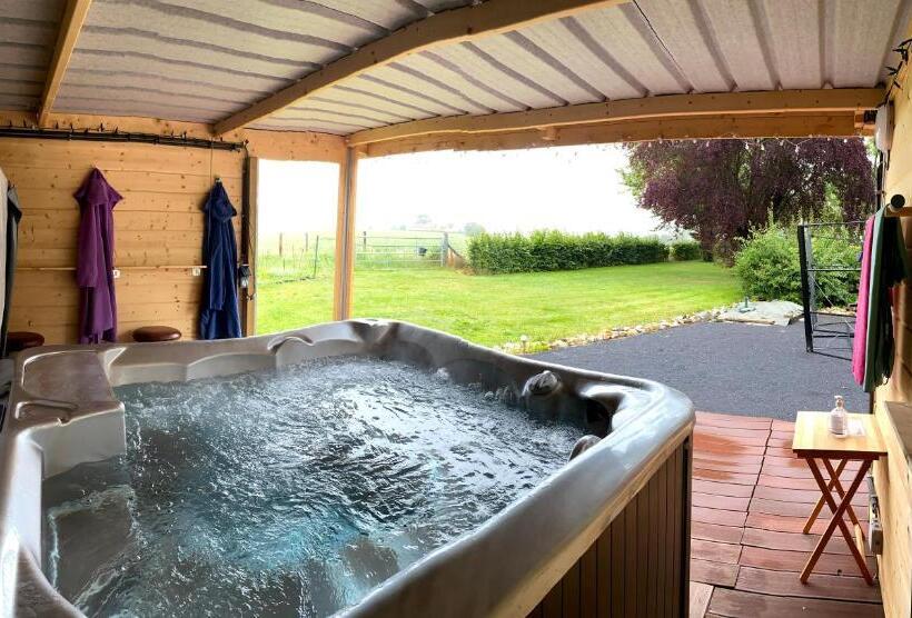 Номер Стандарт, Le Chateau De Frankie Spas Saunas