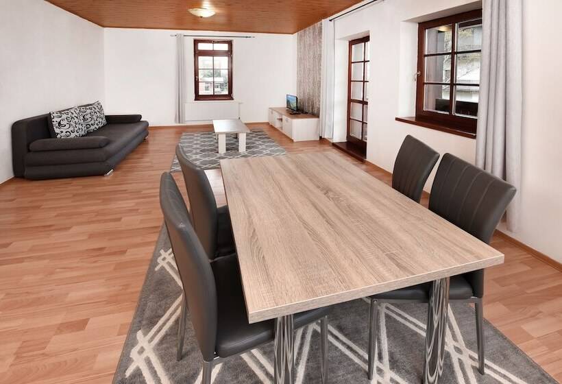 Семейные Апартаменты, Pension Villa Kunerad