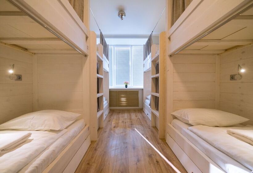 공동 객실, Hostel Izba