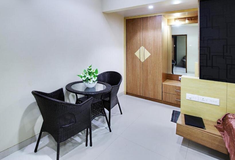 Номер Superior, Sterling Panchgani