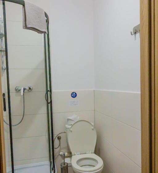 Номер Стандарт, Trip & Hostel