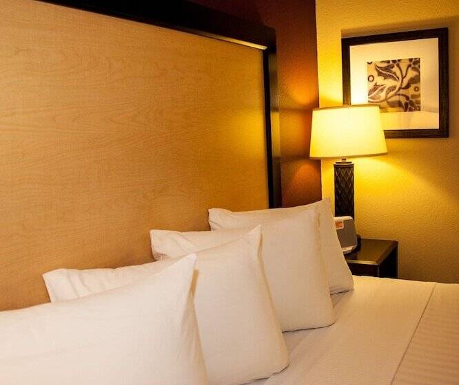 Номер Deluxe, Americinn By Wyndham Detroit Lakes