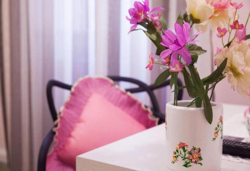 小型套房, Belle Epoque B&b