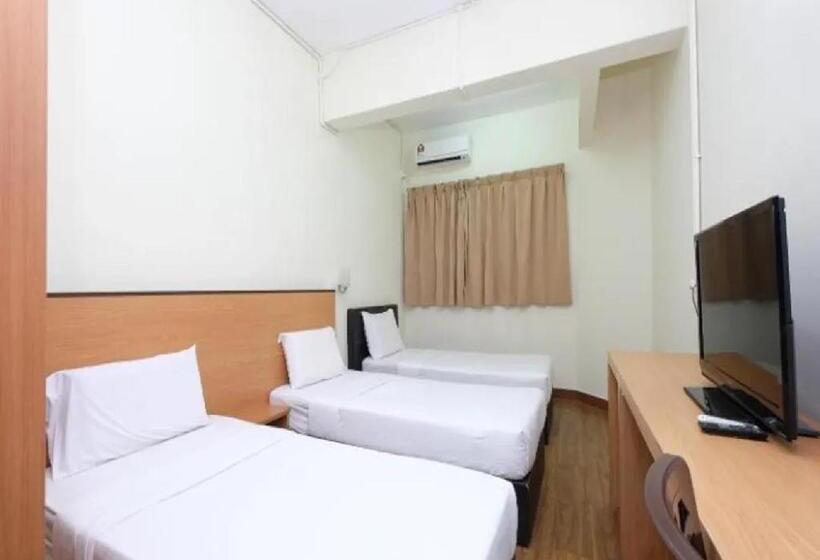스탠다드 트리플 룸, 75 Temerloh