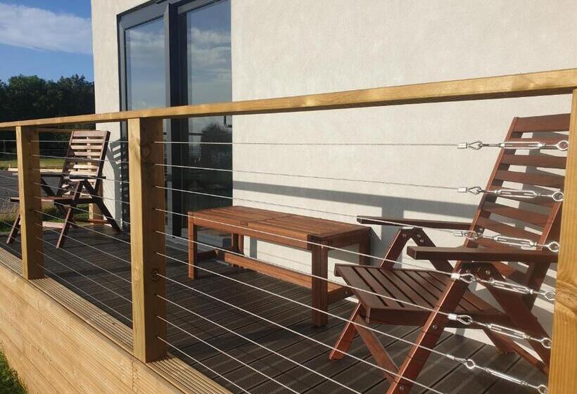 스탠다드 룸 킹사이즈 침대, Open Acres Accommodation And Airport Parking
