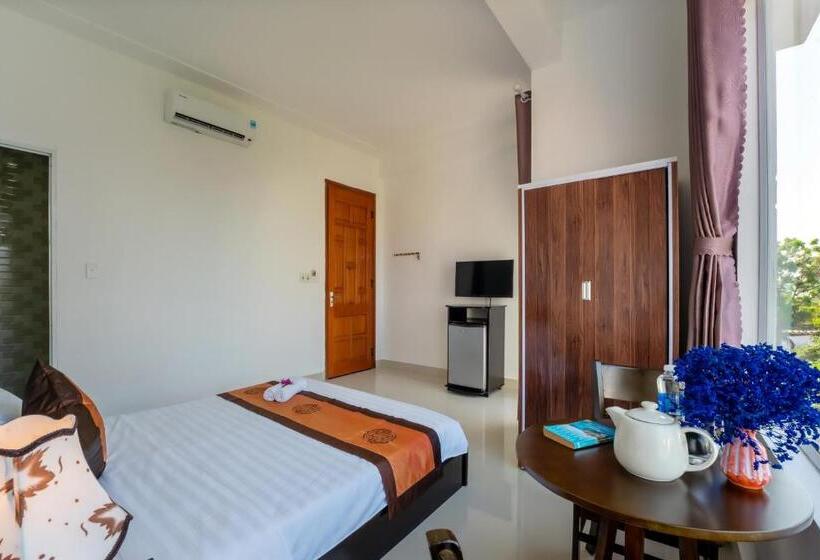 اتاق لوکس با بالکن, Sam Sam Homestay