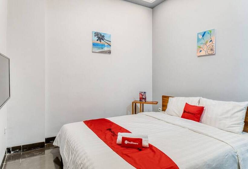 Люкс, Reddoorz Plus Near Taman Ismail Marzuki