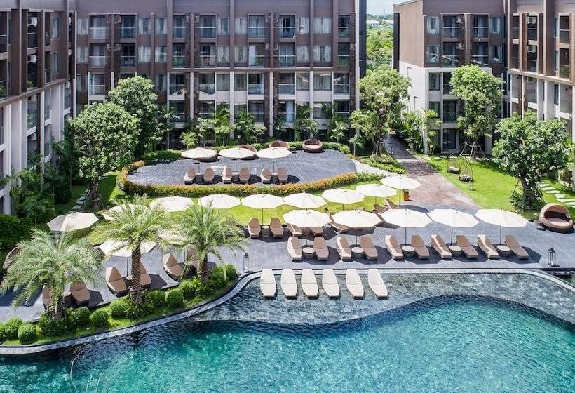 Номер Deluxe Вид на Бассейн, Divalux Resort & Spa Bangkok, Suvarnabhumi Airport Free Shuttle