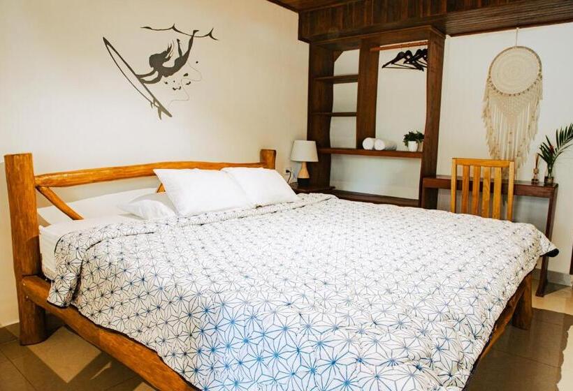 标准间, El Gato Rojas Surf Hostel