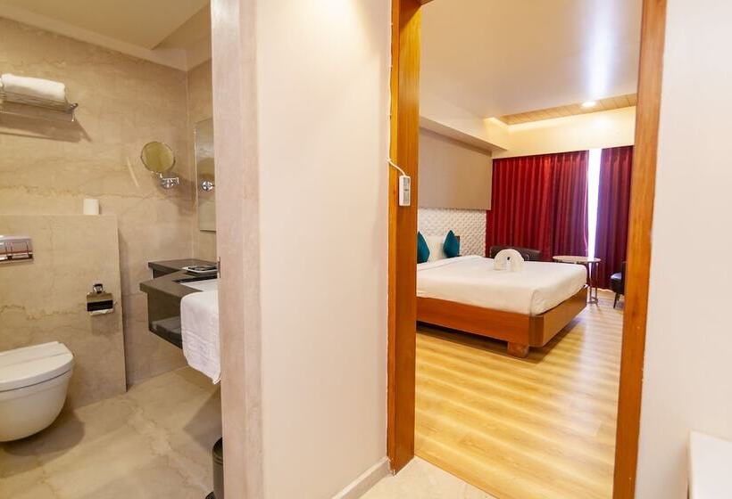 جناح, Ziona Luxurious