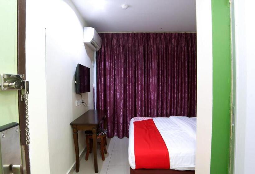 اتاق لوکس با تخت بزرگ, Oyo 44054 Holiday Mansion Inn