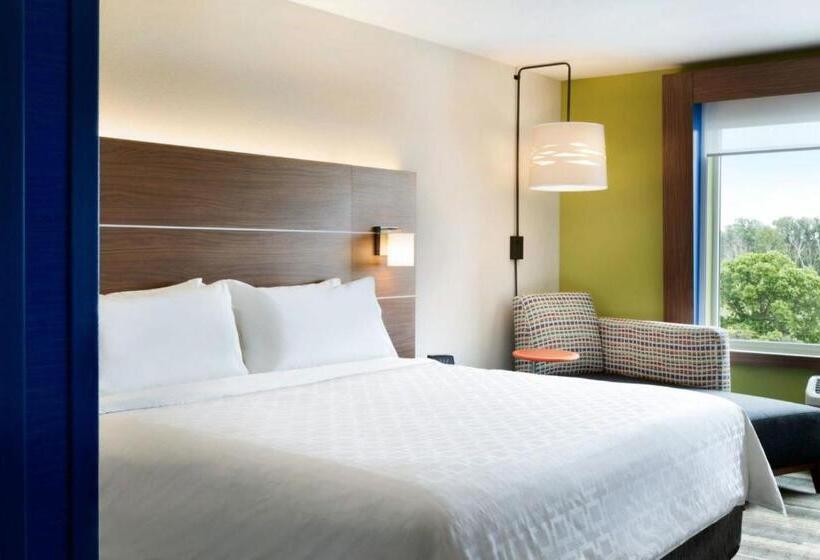 Номер Стандарт Кровать Кинг Адаптированный для Инвалидов, Holiday Inn Express & Suites   Warsaw   E Center, An Ihg
