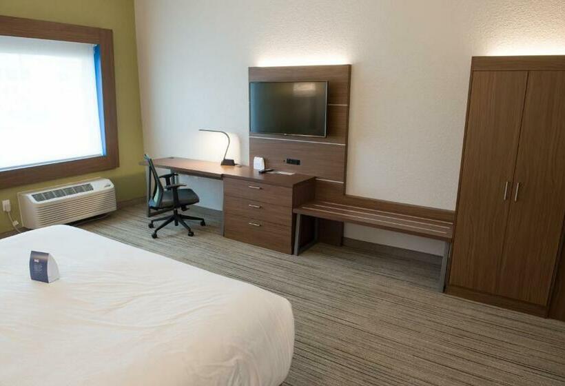 Номер Стандарт, Holiday Inn Express & Suites   Warsaw   E Center, An Ihg
