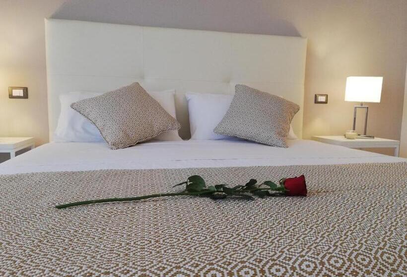 Номер Стандарт с Балконом, Kaloneiro Guest House