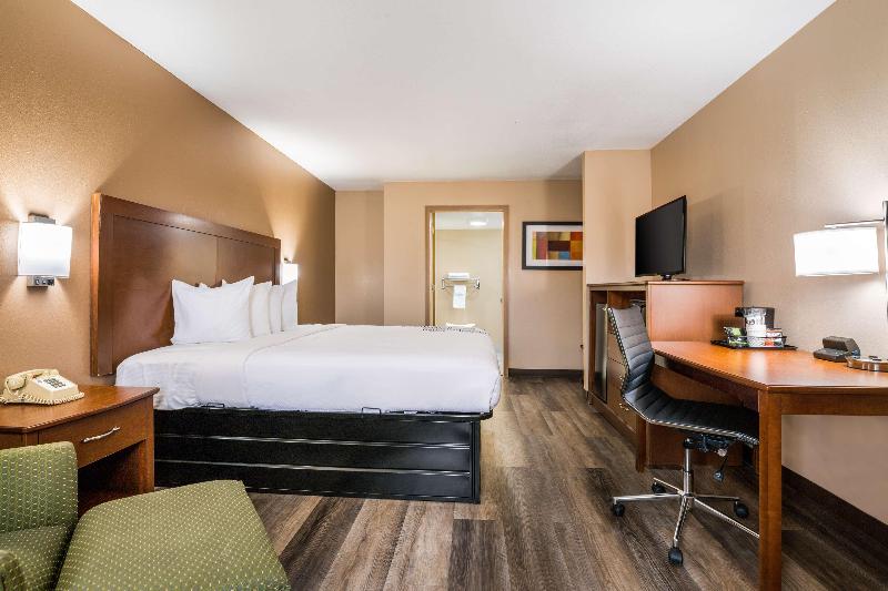 Стандартный Номер Кровать Кинг, Surestay Plus Hotel By Best Western Poteau