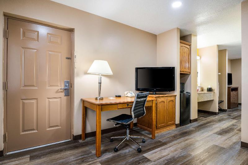 Люкс Кровать Кинг, Surestay Plus Hotel By Best Western Poteau