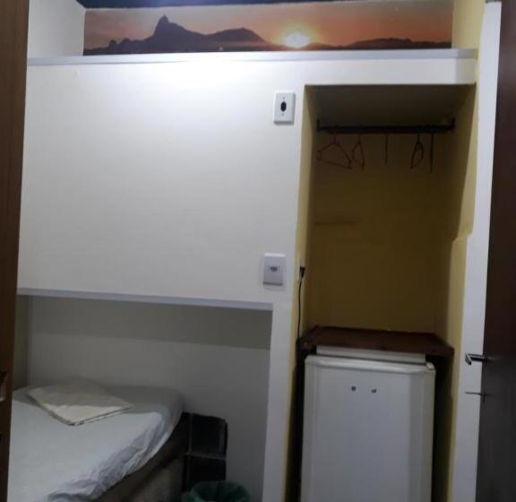 استودیوی سوپریور, Sapucali Privative Hostel