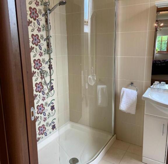 スタンダードルーム, Corness House B&b