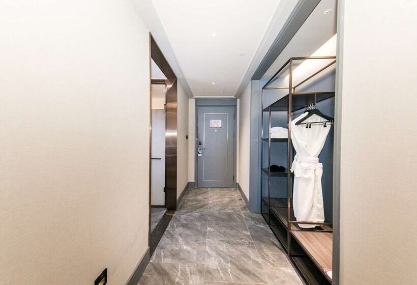 Номер Deluxe, Mercure Xian Qujiang