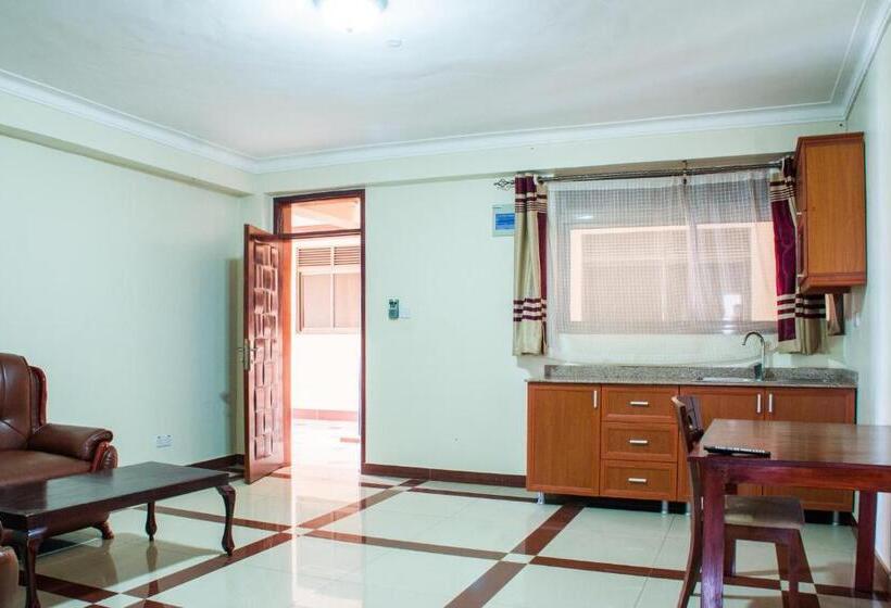 استودیوی لوکس, Airport Hotel Entebbe