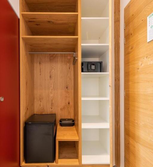 Семейный Номер, Motel Keckeis Inn   Self Check In
