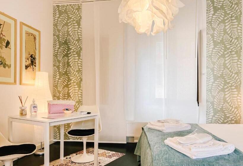バルコニー付きデラックスルーム, Crudis Luxury Rooms