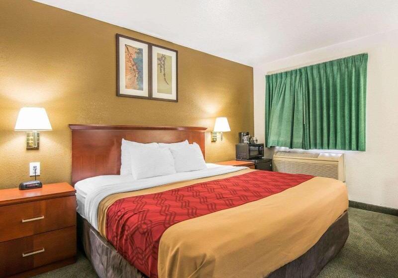 스탠다드 룸 킹사이즈 침대, Econo Lodge