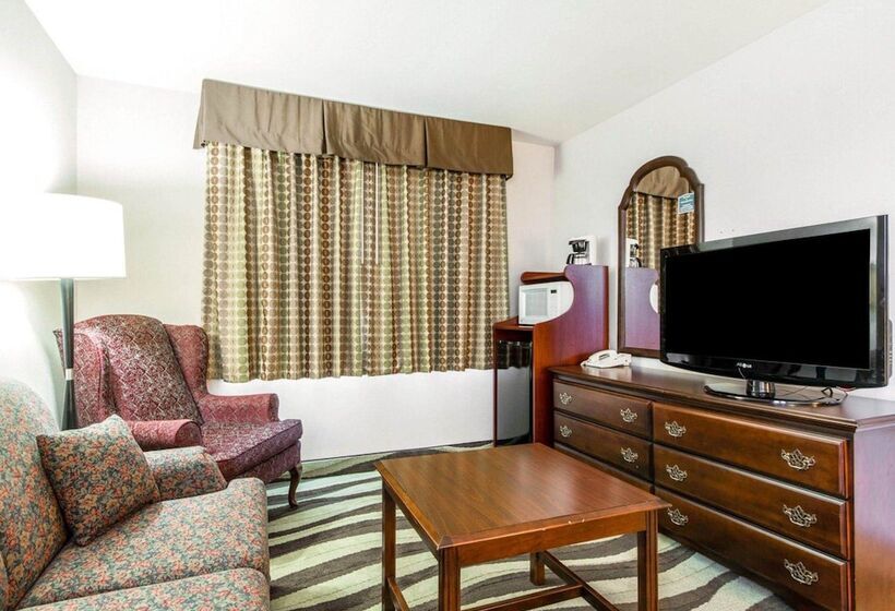 Люкс Адаптированный для Инвалидов, Quality Inn & Suites Stoughton  Madison South