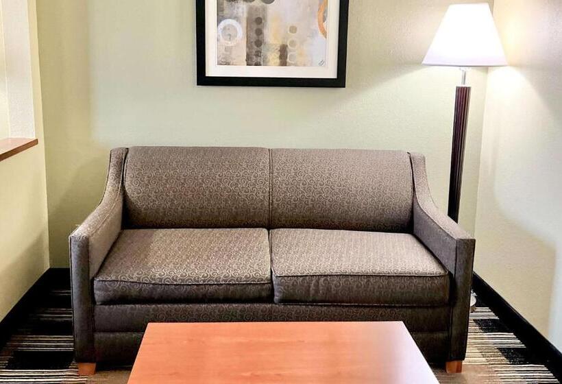 Люкс Кровать Кинг, Quality Inn & Suites Wisconsin Dells Downtown   Waterparks Area