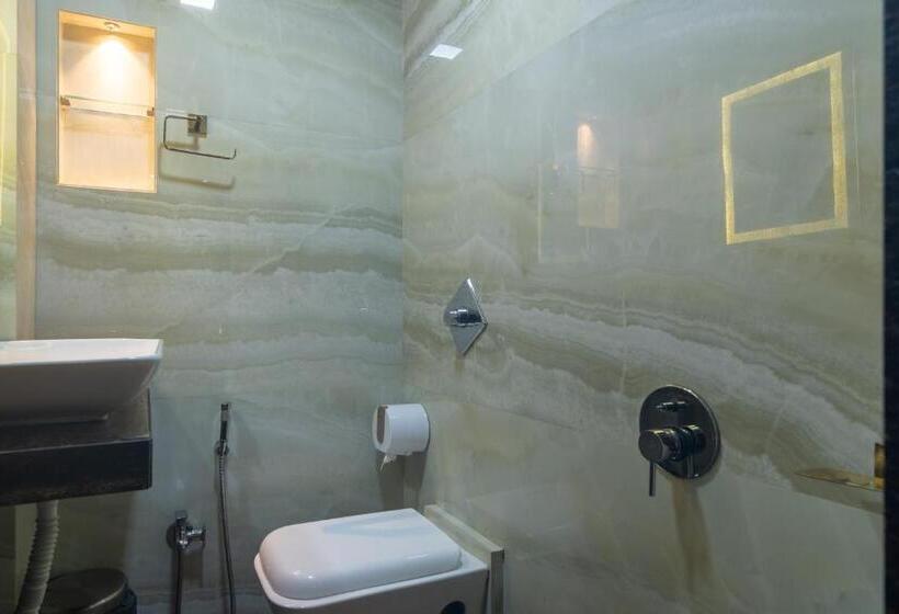 اتاق استاندارد, Onn Shelter Inn