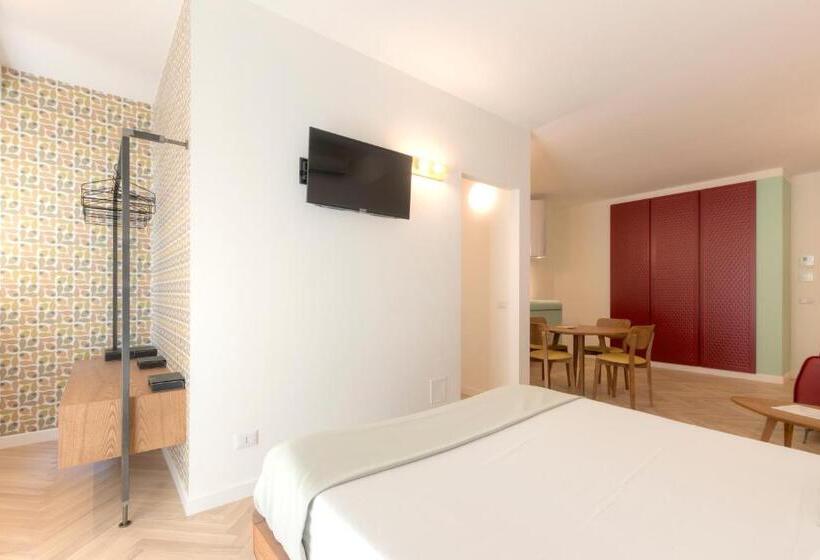 آپارتمان 1 خوابه, Metropolitan Suites