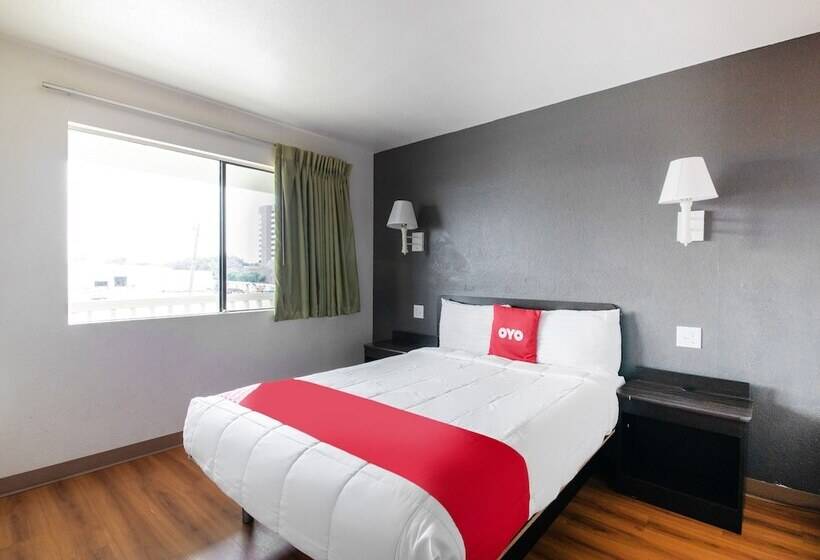 Люкс 2 Спальни, OYO Hotel Irving DFW Airport North