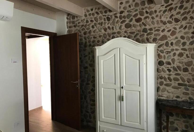 Standard room with outdoor bath, La Cantinetta