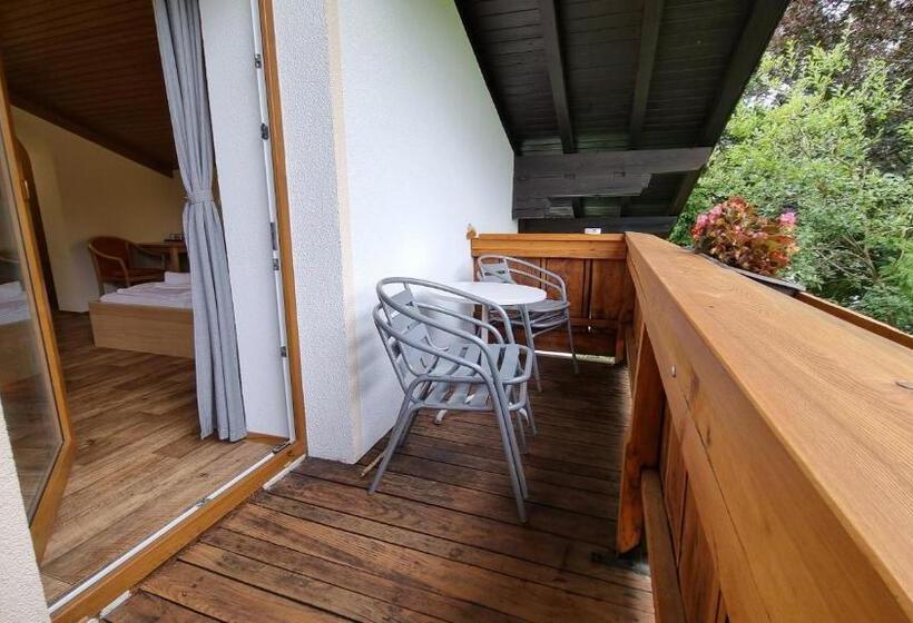 4인용 스탠다드 룸, Pension Tyrol