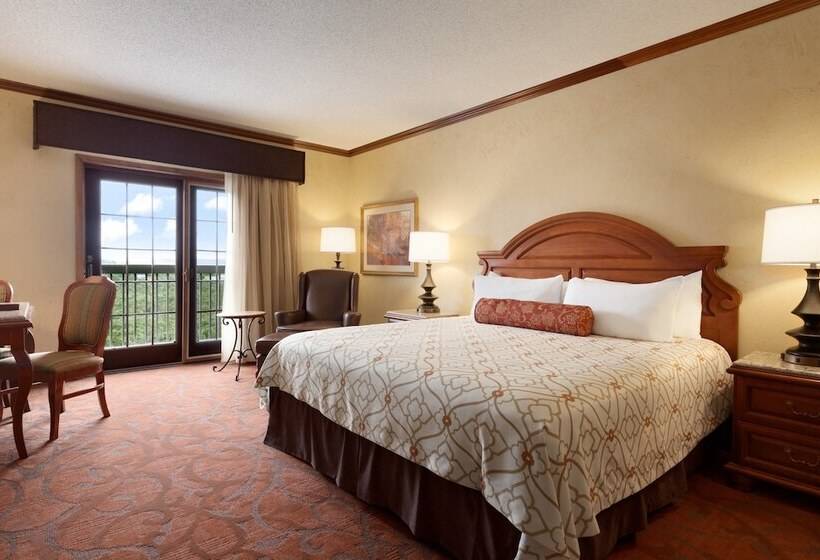 스탠다드 룸 더블 침대, Chateau On The Lake Resort Spa And Convention Center