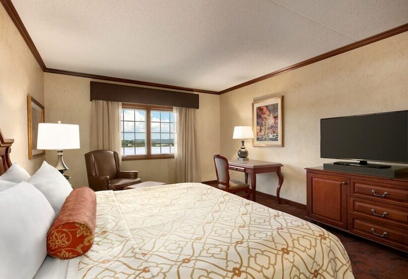 스탠다드 룸 더블 침대, Chateau On The Lake Resort Spa And Convention Center