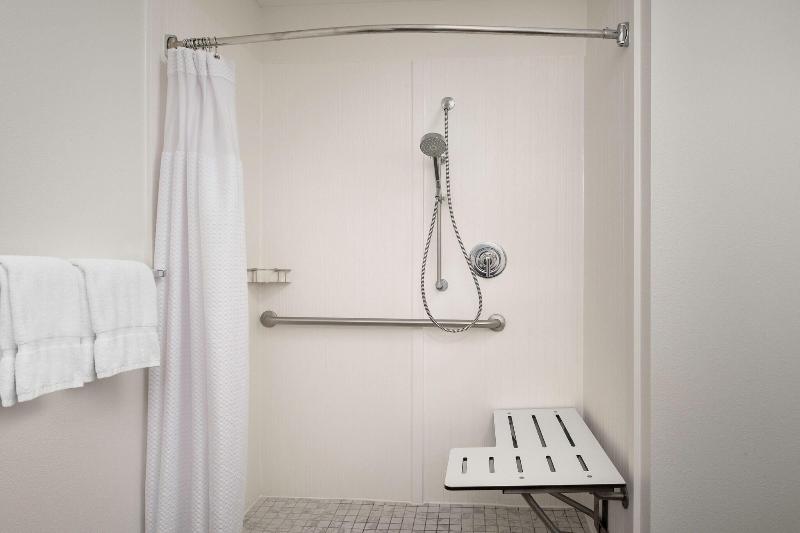 اتاق استاندارد با تخت بزرگ, Courtyard By Marriott Dothan