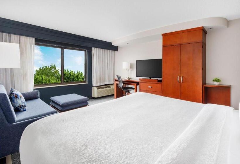 Стандартный Номер Кровать Кинг, Courtyard Manchesterboston Regional Airport