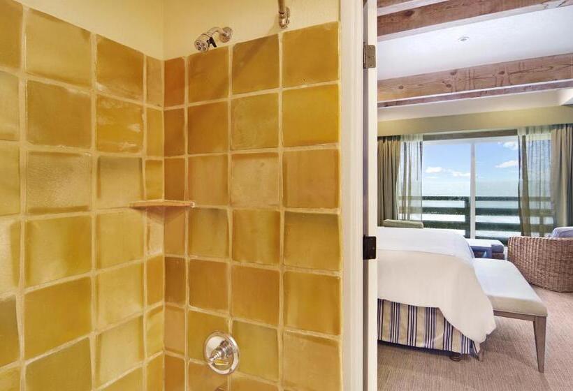 Номер Премиум, Cypress Inn On Miramar Beach