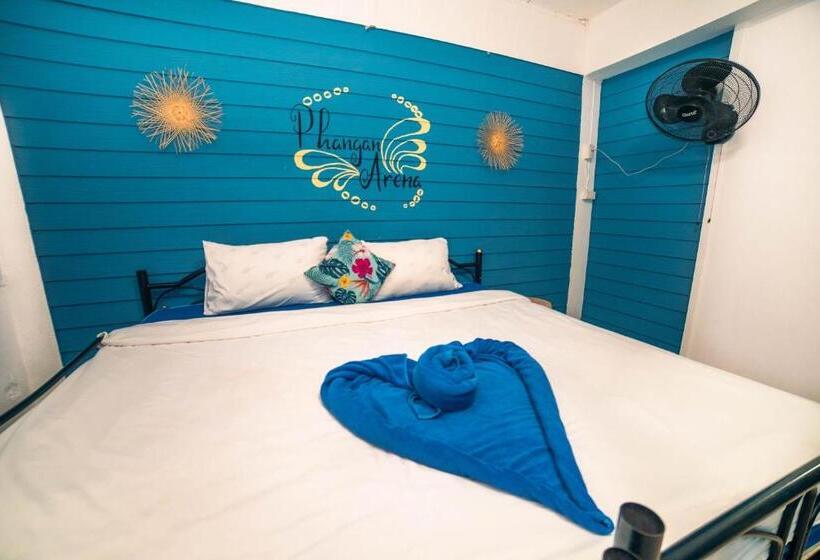 Номер Стандарт, Leo Hostel