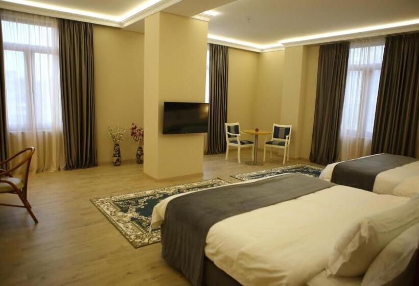 4인용 스탠다드 룸, Colombo
