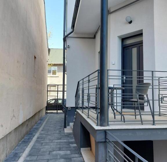 디럭스 룸 킹사이즈 침대, Mandarin Premium Apartments