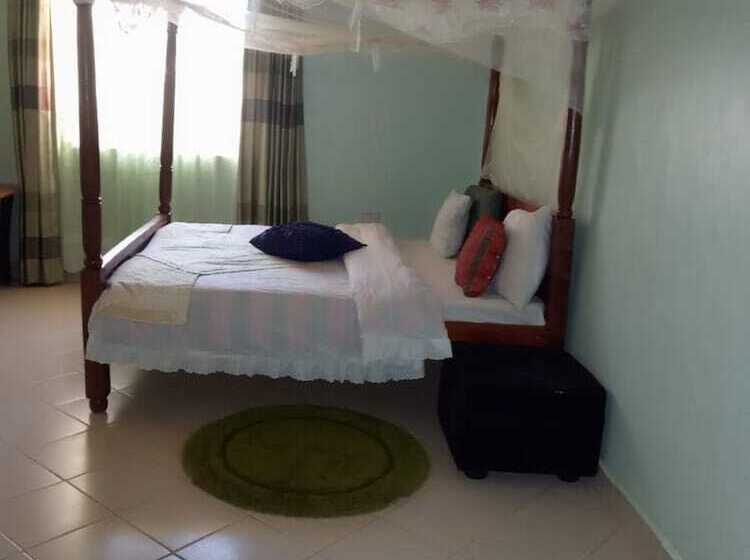 اتاق استاندارد یک نفره, Joppers Guest House