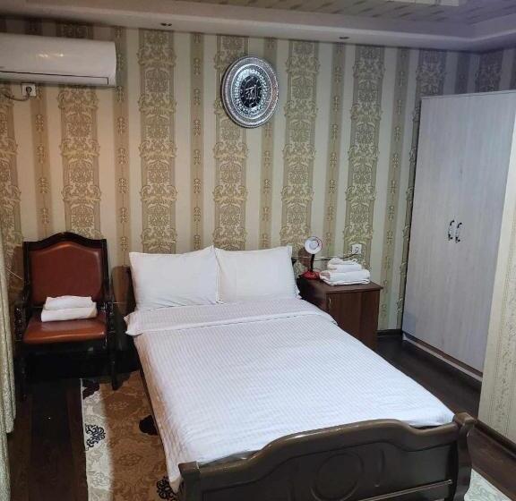 家庭间, Shahnoza Grand