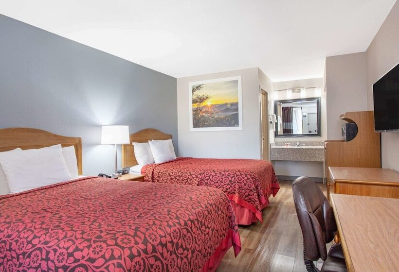 Quarto Standard 2 Camas Casal, Days Inn By Wyndham Clinton   Laurens I 26