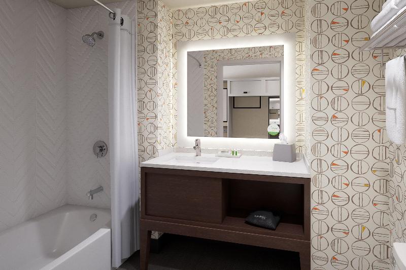 带大床的套房, Holiday Inn St Louis   Creve Coeur, An Ihg