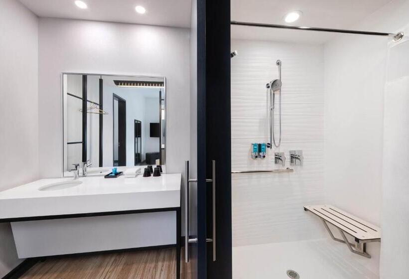 Люкс Кровать Кинг, Aloft Cincinnati West Chester